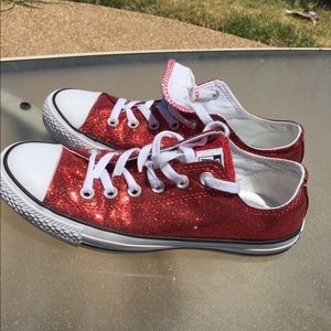 Converse - Red Glitter - Size 8